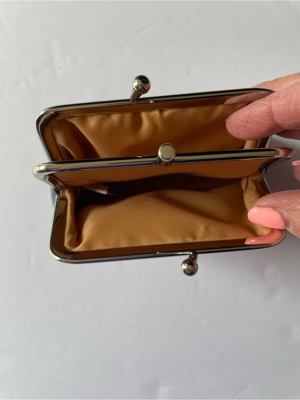 Button Navy Leather Kiss-Lock Coin Purse